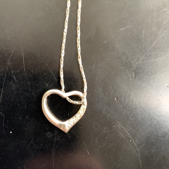 Dainty Heart Necklace - Picture 2 of 4